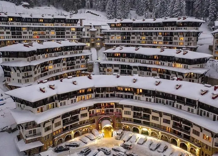 Grand Monastery شقة *